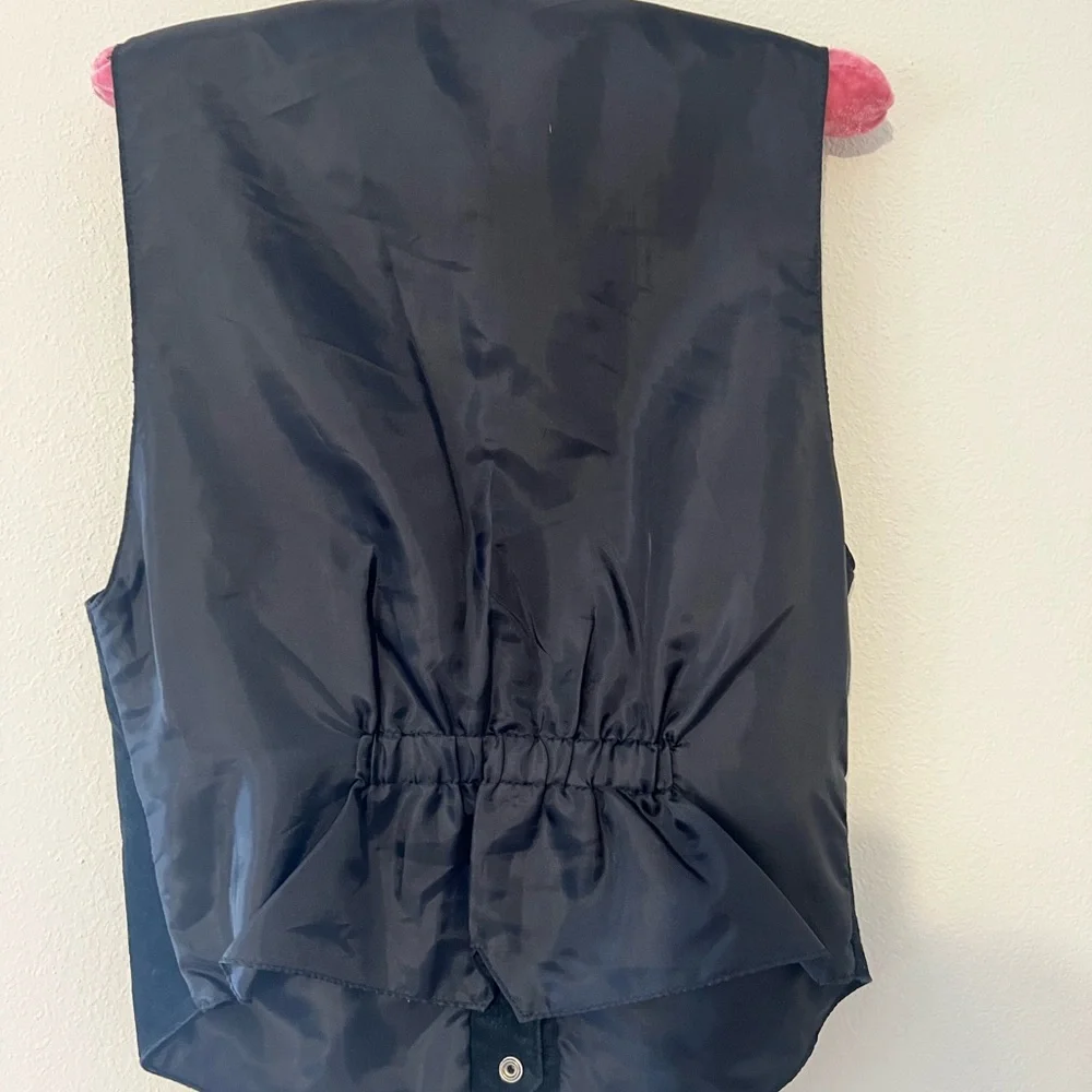 Black 100% leather Fringe Vest - Picture 3 of 5